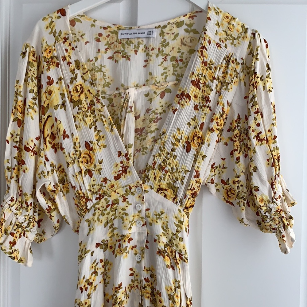 Faithful the brand floral dress - Picture 2 of 6